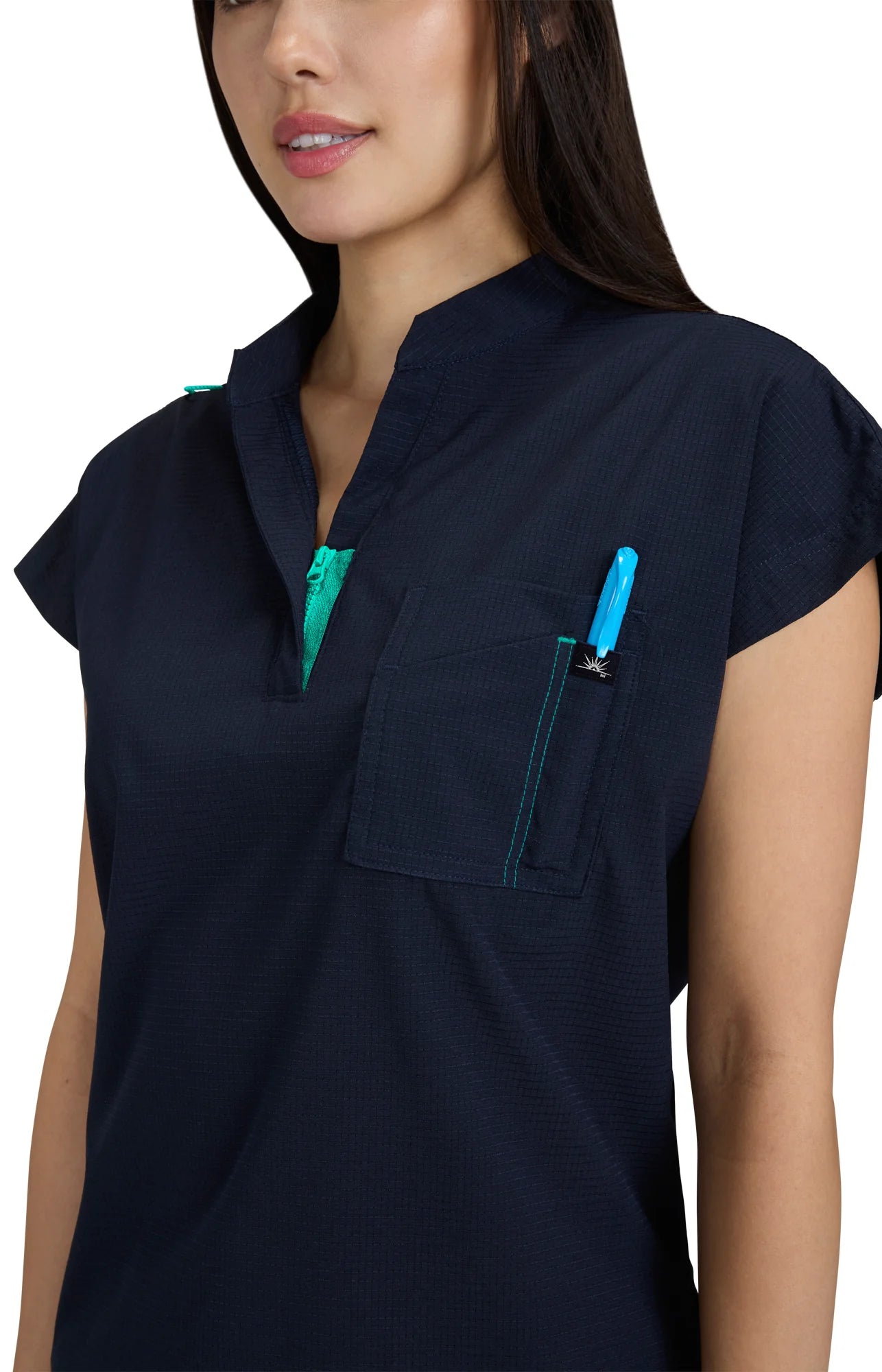 Koi - Solis x koi Catrin Women's 2-Pocket Zipper-Neck Scrub Top (1131)